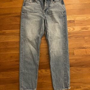 Wonen’s Light Blue Jeans